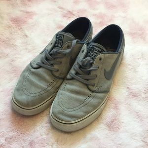 Grey Nike Zoom Air Low Top Sneakers